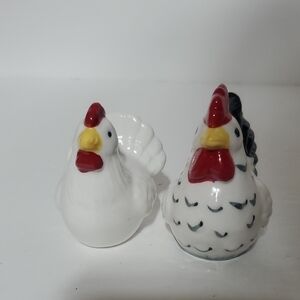 Ceramic Chicken And Rooster Salt And Pepper Shakers